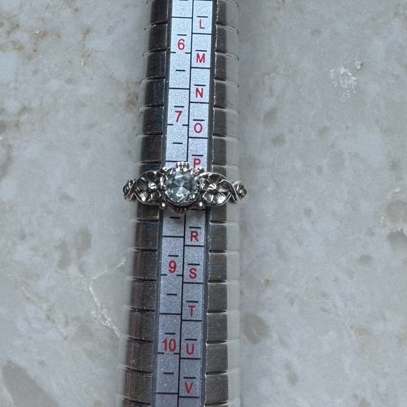 NWOT Sundance Flowers by the Sea Ring, Sky Blue Topaz, Sterling Silver - Picture 6 of 6